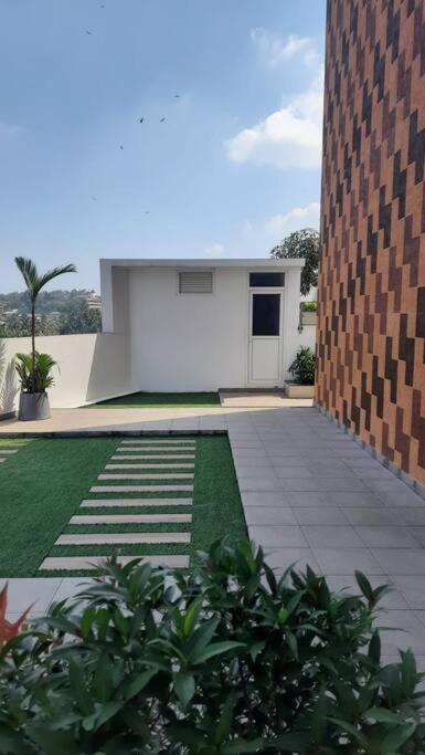 Gangothri Apartment Thiruvananthapuram Bagian luar foto