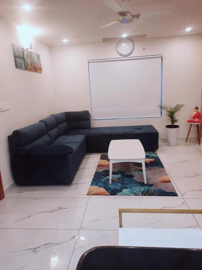 Gangothri Apartment Thiruvananthapuram Bagian luar foto